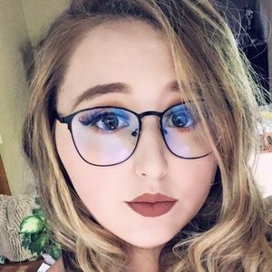 Meet your Posher, Raina